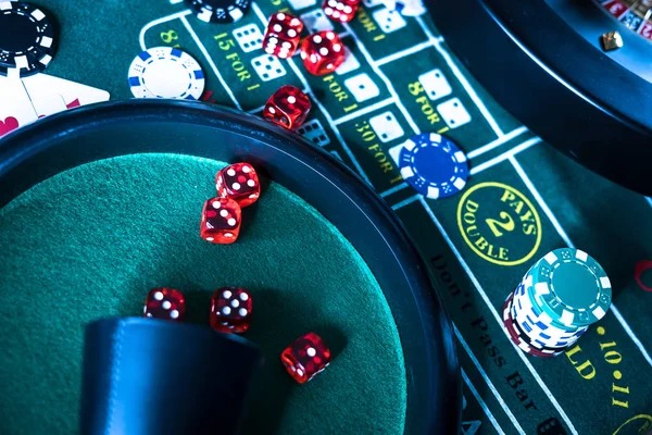 Multi-sport dashboard with football and esports markets